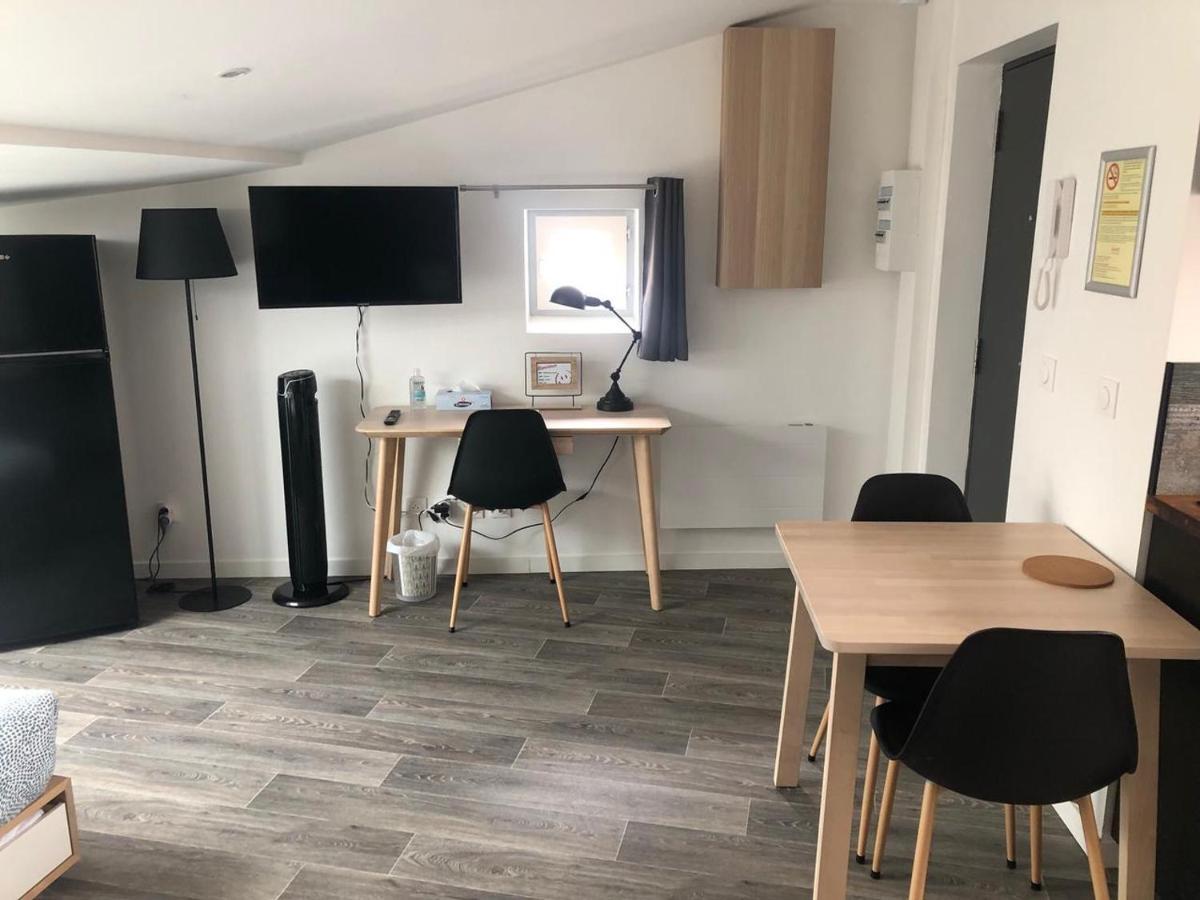 Jolis Appartements Au Coeur De Clermont Ferrand - Proche Jaude - Wifi Et Netflix Kültér fotó